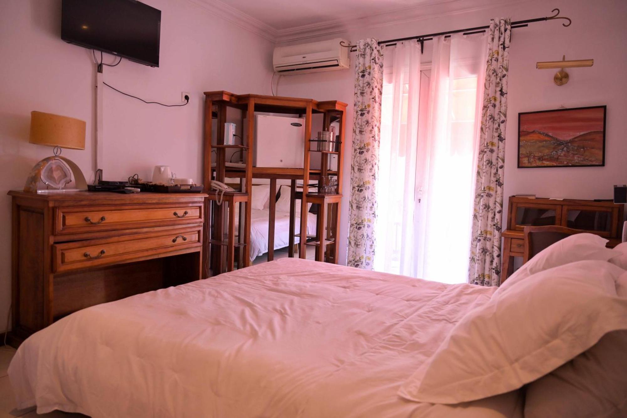 Hotel Brajas Antananarivo Szoba fotó